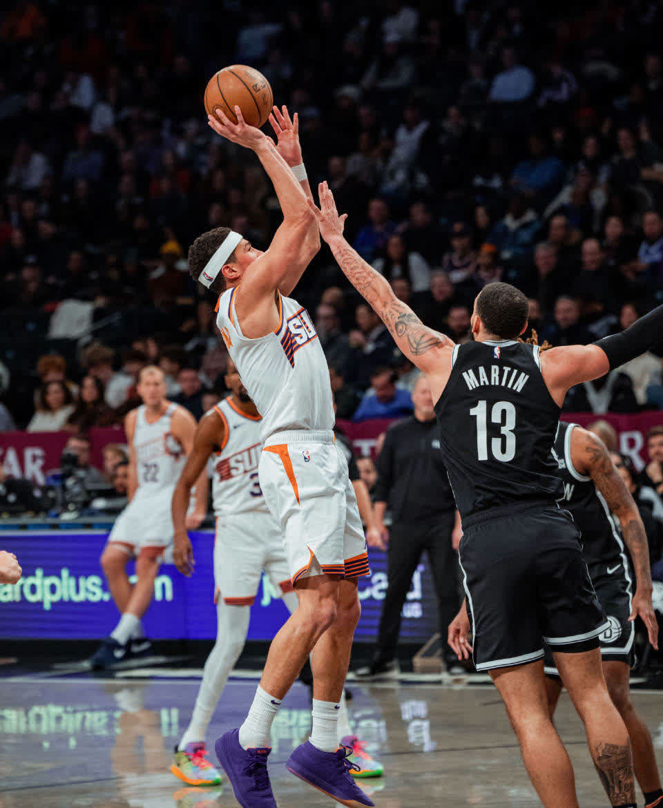 蜂鸟电竞-转折点!布鲁克林篮网队长鼓劲,NBA总决赛加时末段攻防权衡,震撼外界,年轻球员获得机会的简单介绍