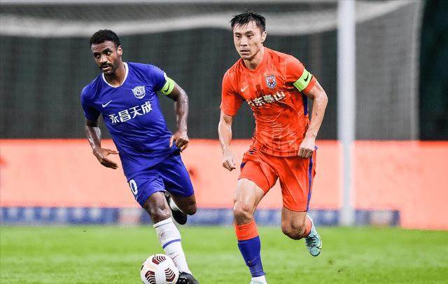 蜂鸟竞技-射击预选赛焦点战:庐州雄狮队翻盘齐鲁雷豹队,外线火力全开。黑马成最大惊喜(四川省射击锦标赛)