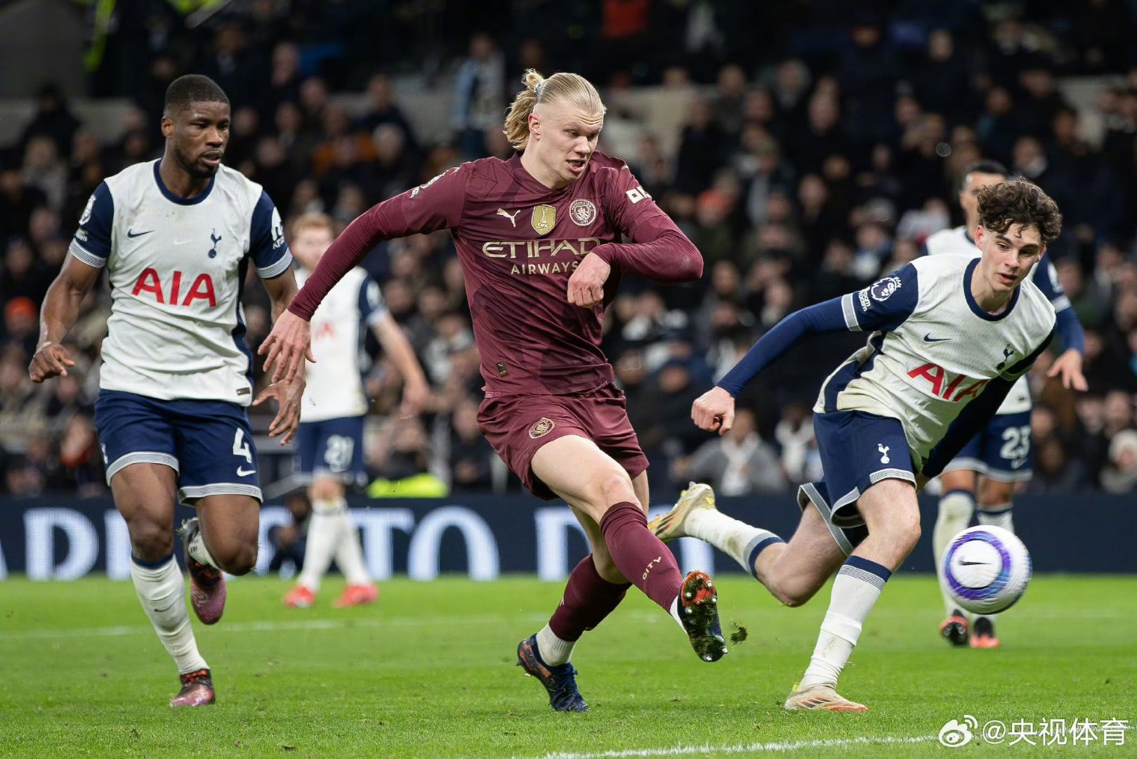 蜂鸟竞技-哈兰德在法国队比赛中大胜，战术调整引发热议！的简单介绍